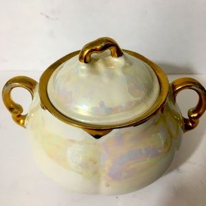 VINTAGE TEA POT MADE IN ENGLAND PEARL BEAUTIFUL
